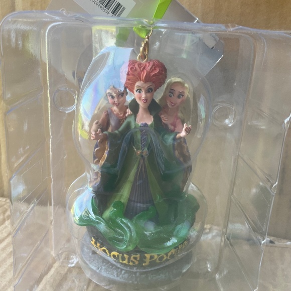 Disney hocus pocus Christmas ornament - Picture 1 of 2